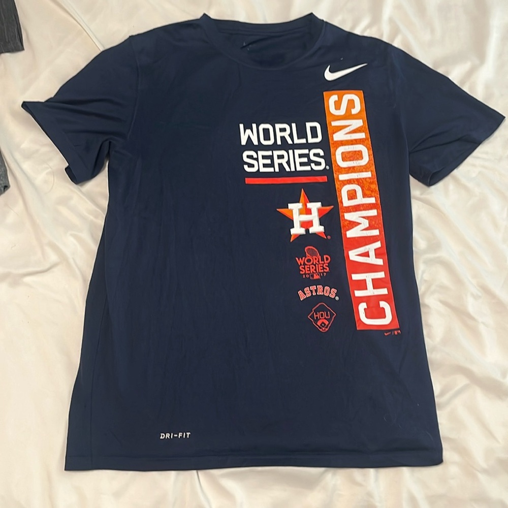 Nike World Champion Series Dri-Fit Men’s Shirt